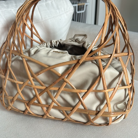 $400 NWT Cult Gaia Aviva Top Handle Bag - Picture 6 of 10